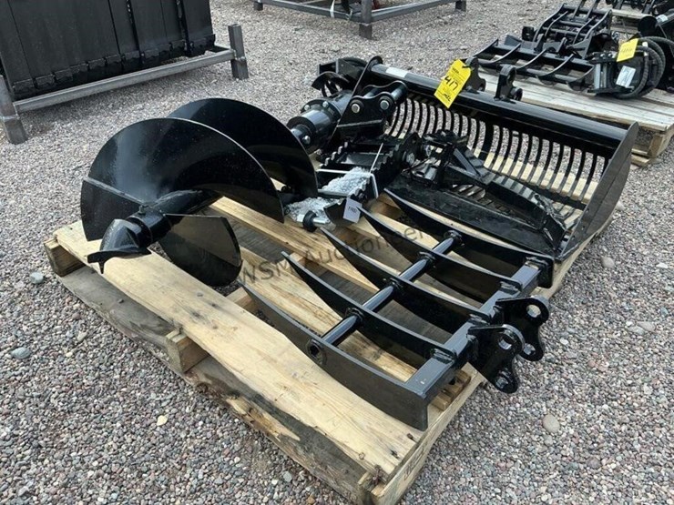 mini-excavator-attachments-image-4