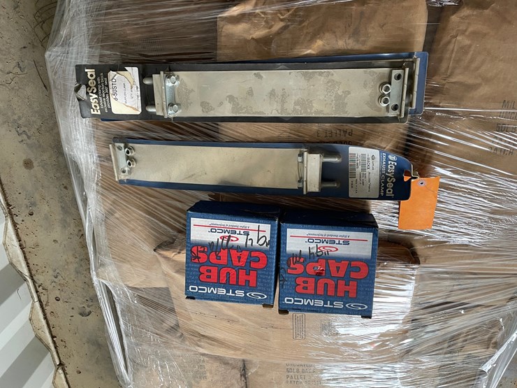 #5206-•-exhaust-clamps-for-mack-heavy-truck-image-1