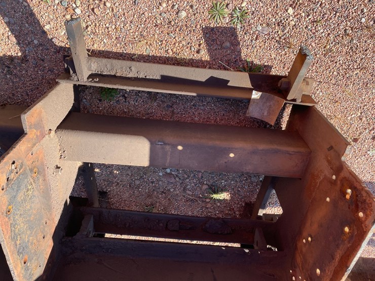 #3757-•-front-plow-mount-cut-off-image-10