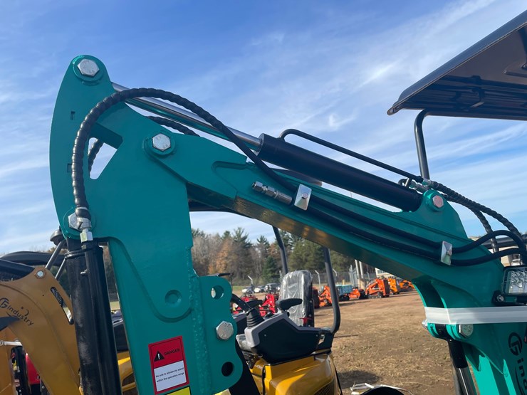 #3230-•-2026-cfg-h16r-mini-excavator-image-14