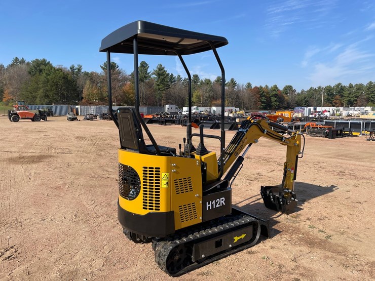 #3247-•-2026-agt-h15r-mini-crawler-excavator-image-6
