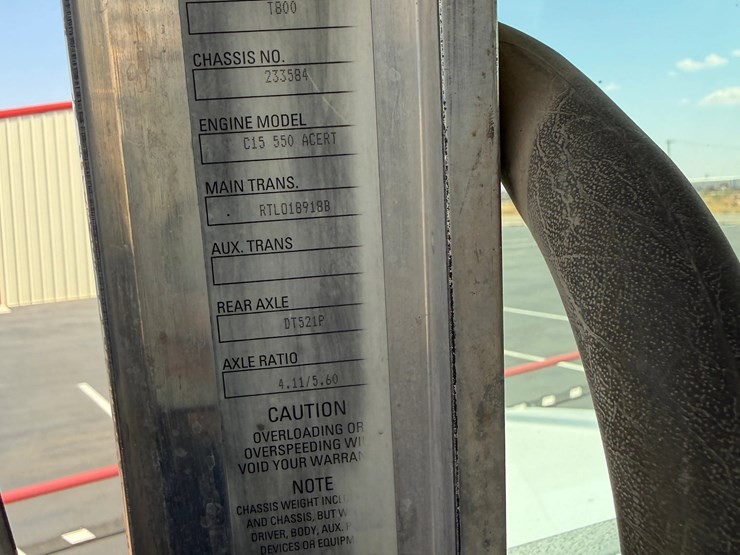 2009-kenworth-t800-image-16