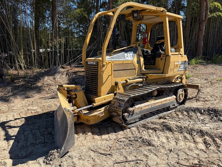 caterpillar-d3g-xl-image-5