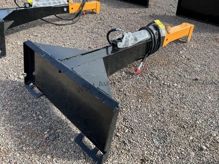2026-giyi-telescopic-boom-for-skid-steer-image-1