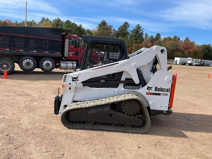 #1074-•-2014-bobcat-t650-tracked-skid-steer-image-4