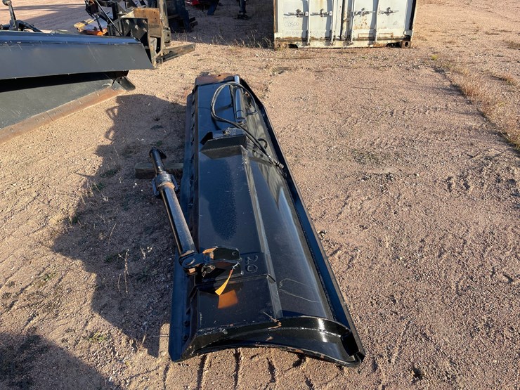 #3744-•-11"-heavy-trucking-plow-with-cylinders-image-6