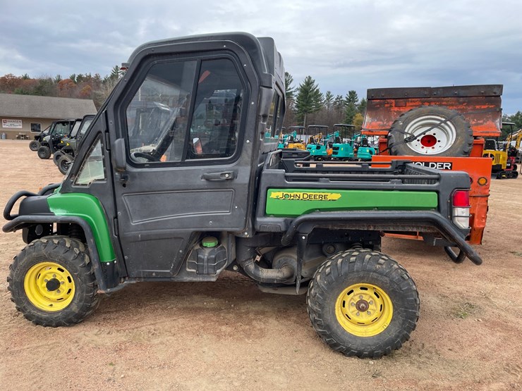 #1057-•-john-deere-diesel-4-x-4-gator-image-8