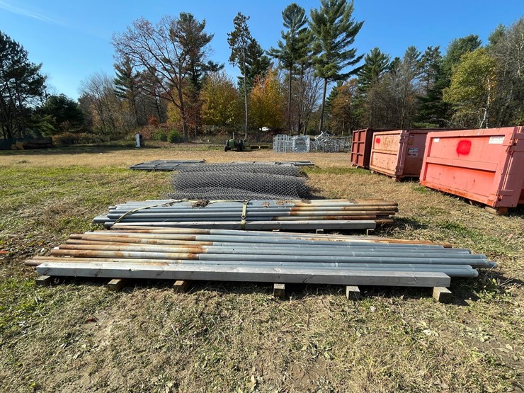 #3783-•-chain-link-fence-with-posts-image-9