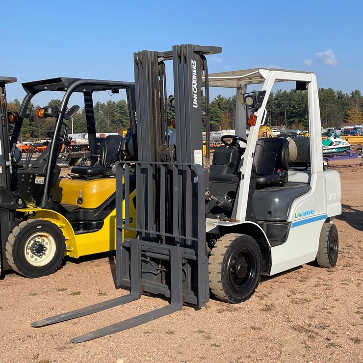 #1883 • UniCarrier 50 LP Forklift