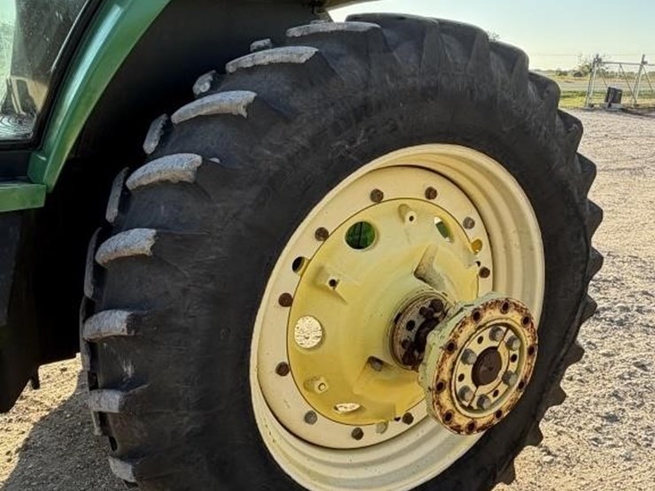 john-deere-400-image-25