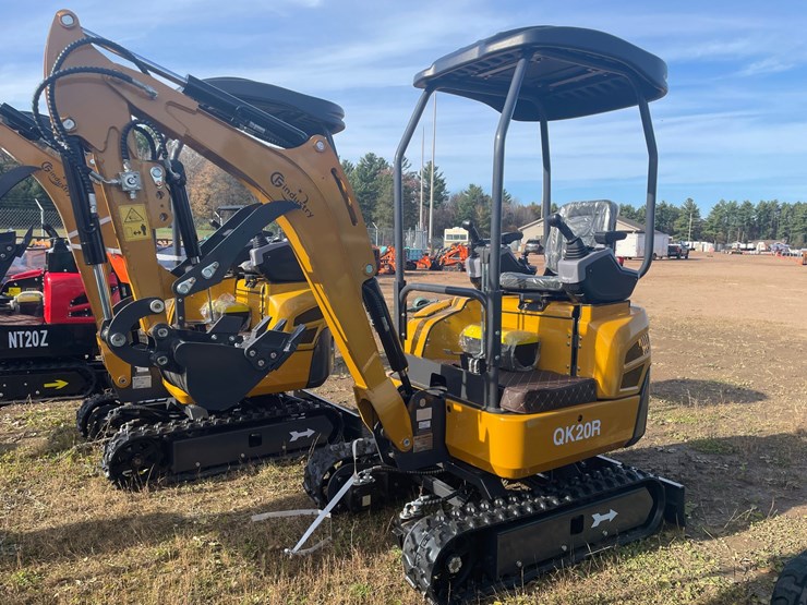 #3228-•-2026-cfg-qk20r-mini-excavator-image-1