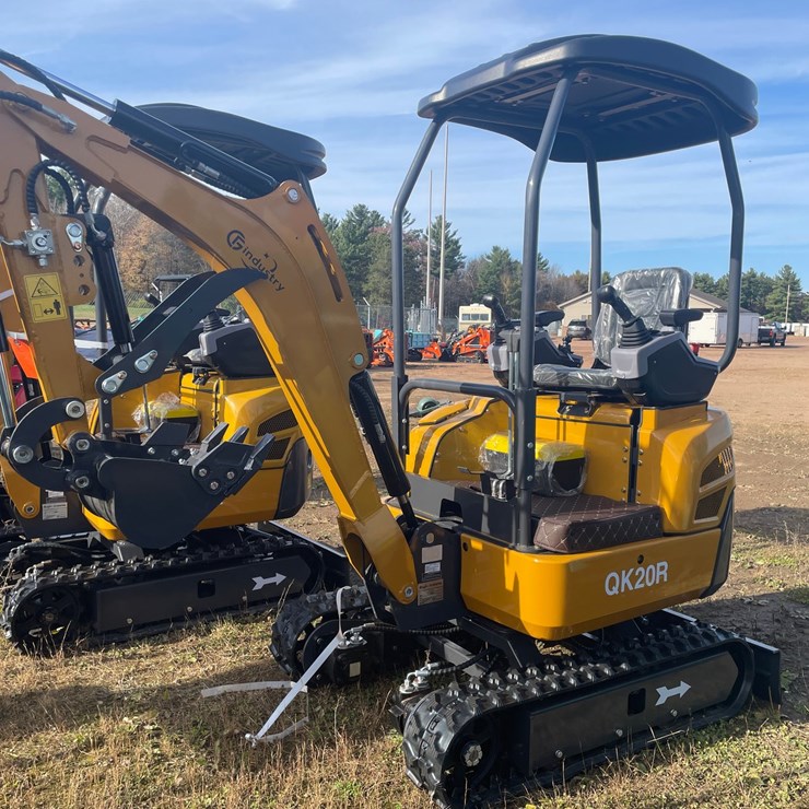 #3228 • 2026 CFG QK20R Mini Excavator