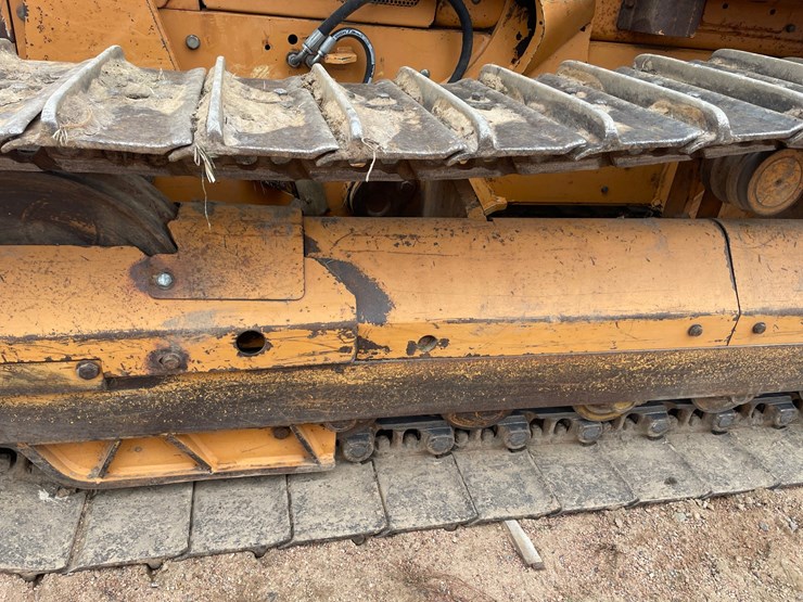 #1851-•-2004-case-650k-dozer-image-23