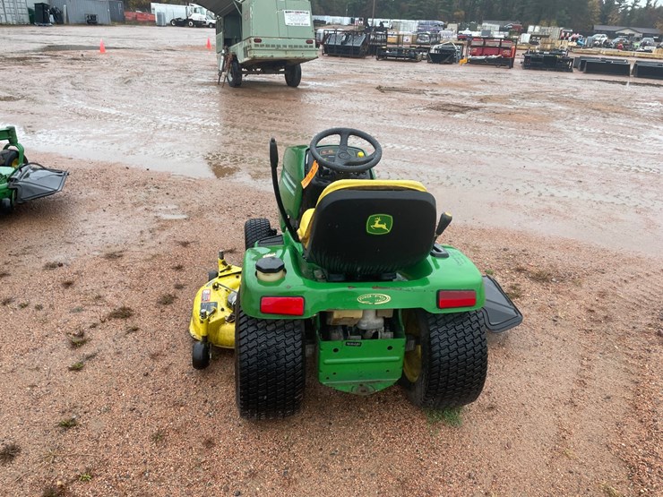 #1010-•-john-deere-gt245-riding-lawn-mower-image-43