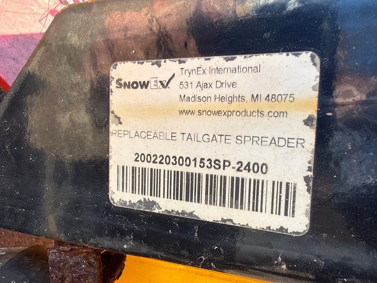 #6947-•-snowex-sp-2400-replaceable-tailgate-spreader-image-7