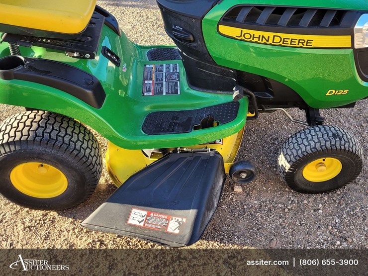 john-deere-d125-image-3