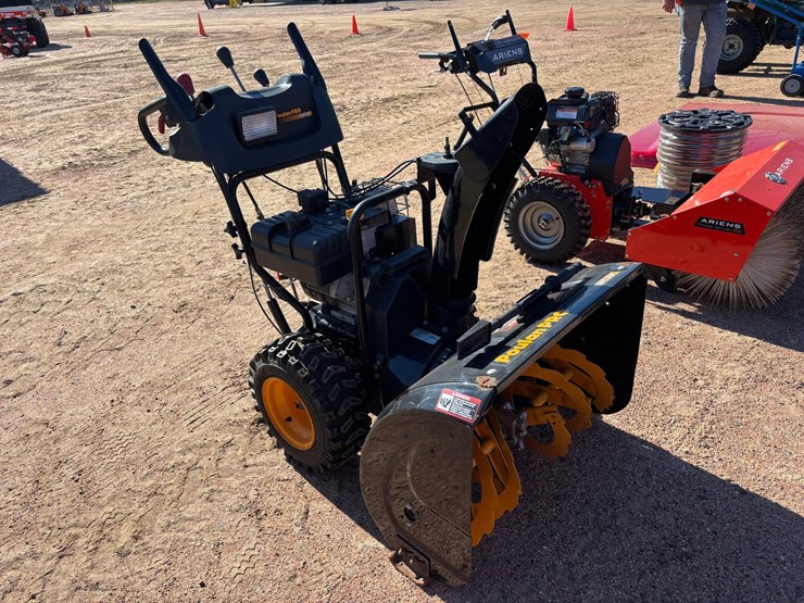 #1007-•-poulan-pro-30"-snow-blower-image-2