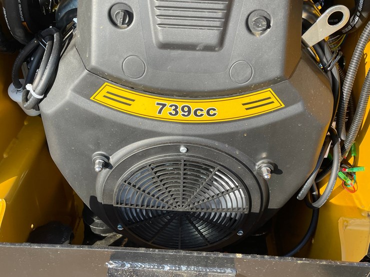 #3239-•-agt-mx-crt23-compact-track-loader-image-17