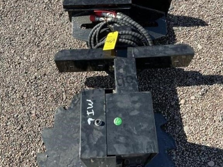 2026-giyi-tree-saw-for-stand-up-skid-steer-image-6