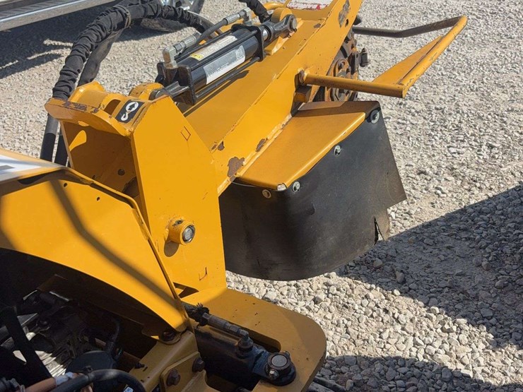 2022-vermeer-stump-grinder-model-sc30tx,-1372-hours,-gas-engine,-s/n--1vrc070npp1006222-image-18