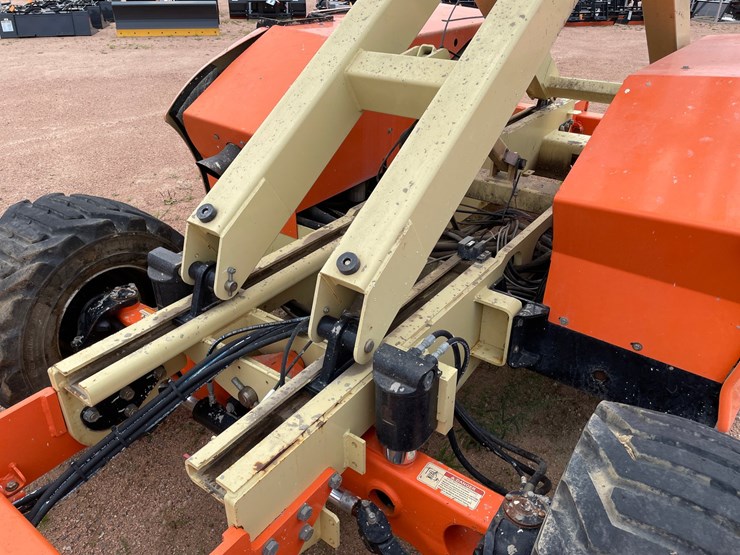#1859-•-2015-jlg-4394rt-4x4-scissor-lift-image-53