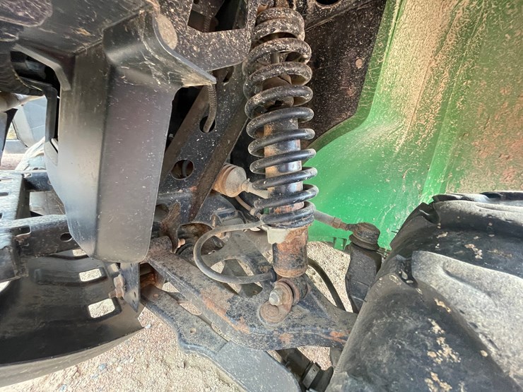 #1057-•-john-deere-diesel-4-x-4-gator-image-13