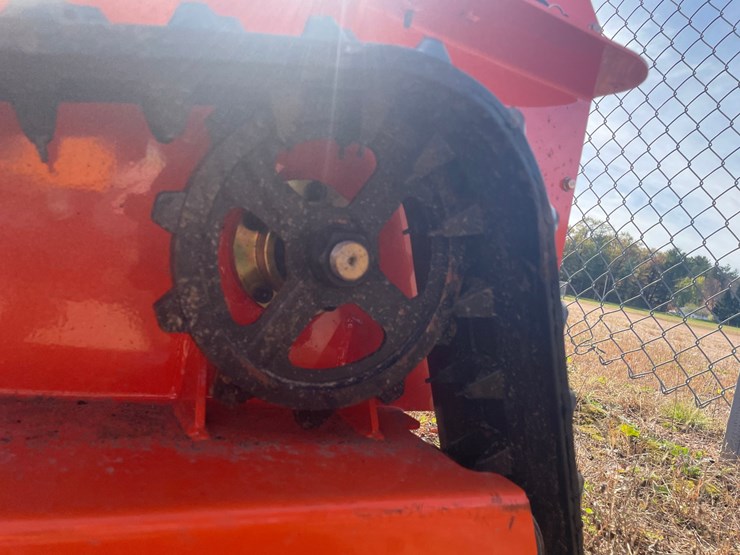 #3208-•-2026-tracked-lawn-mower-image-12