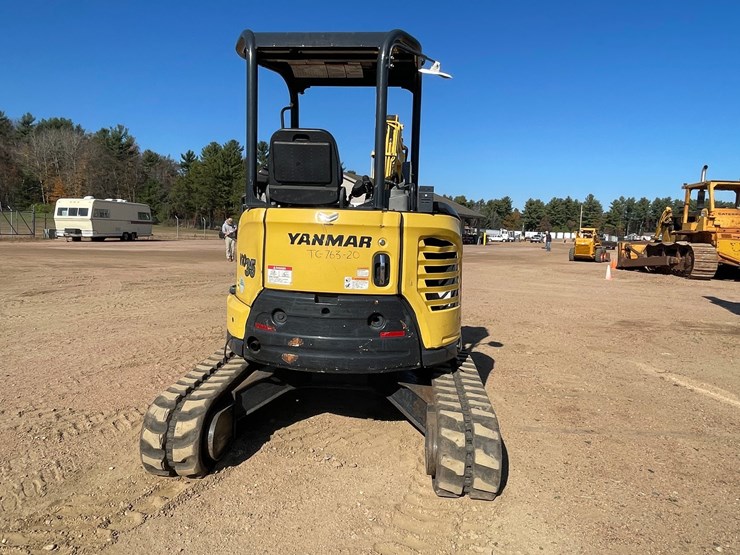 #1900-•-yanmar-vio-35-mini-backhoe-image-6