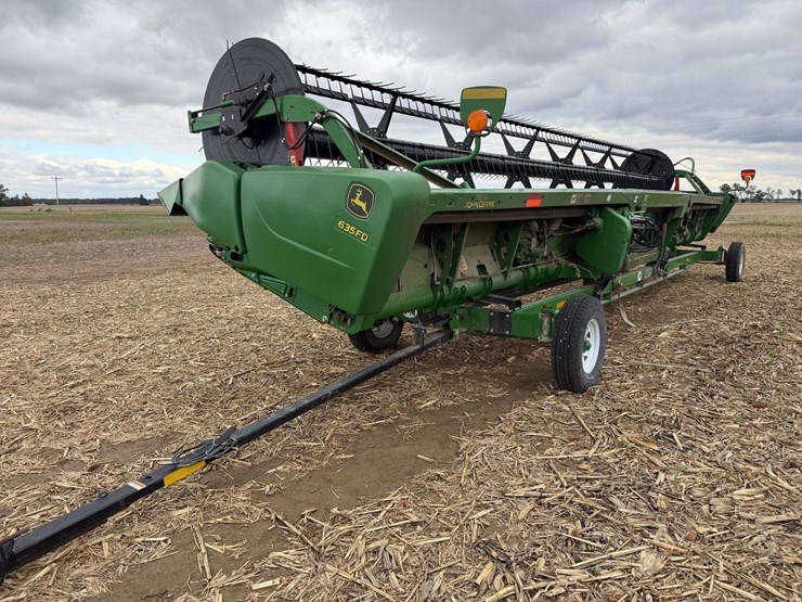 john-deere-635fd-flex-draper,-35t,-hydra-flex,-dual-drive,-s/n--1h0635fdlf0775422-image-1