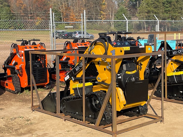 #3239-•-agt-mx-crt23-compact-track-loader-image-6