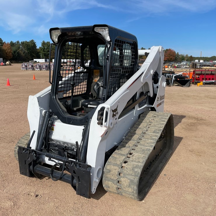 #1074 • 2014 Bobcat T650 Tracked Skid Steer