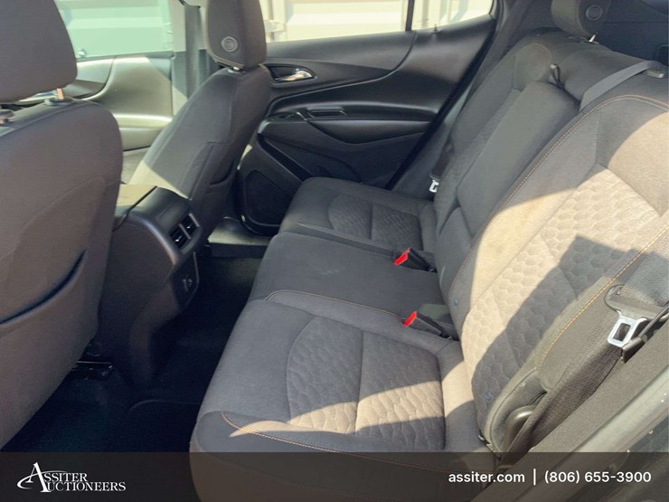 2019-chevrolet-equinox-lt-image-18