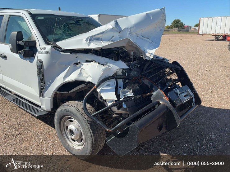 2024-ford-f350-image-3