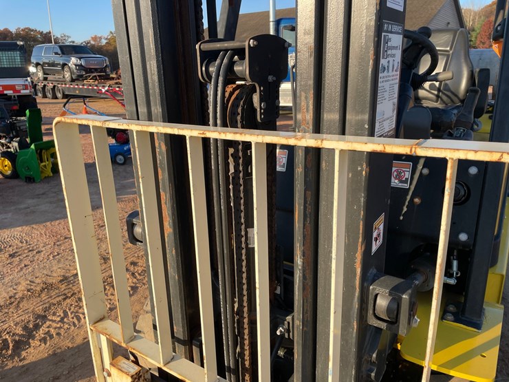 #1881-•-yale-40mx-glp040mx-lp-forklift---low-hours!-image-11
