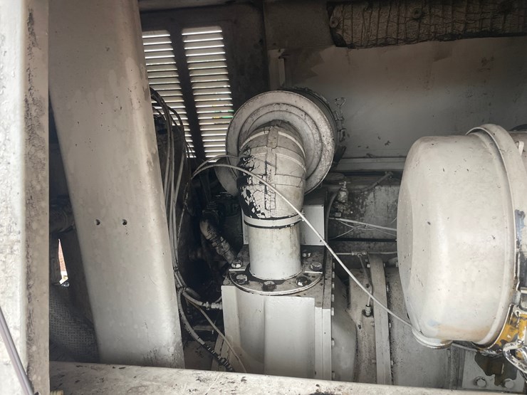 #1853-•-leroi-750-cfm-air-compressor-image-37