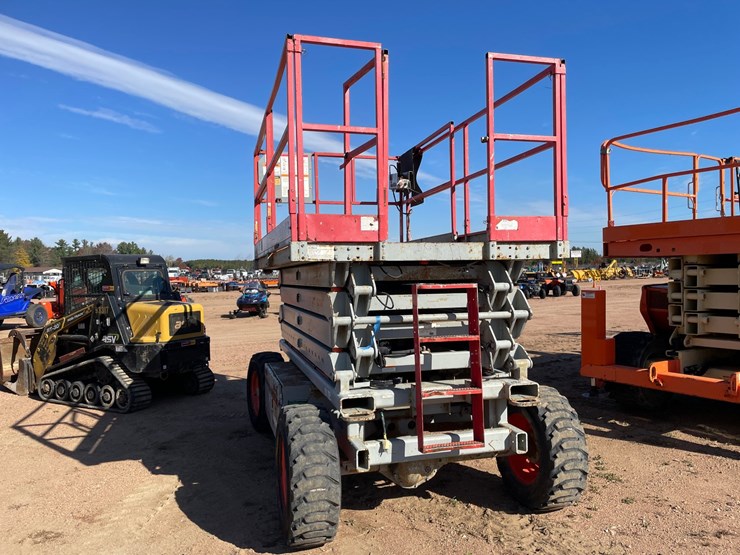 #1878-•-skyjack-sj7135-4x4-off-road-scissor-lift-image-6