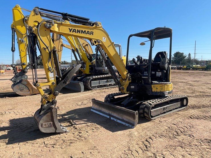 #1900-•-yanmar-vio-35-mini-backhoe-image-1