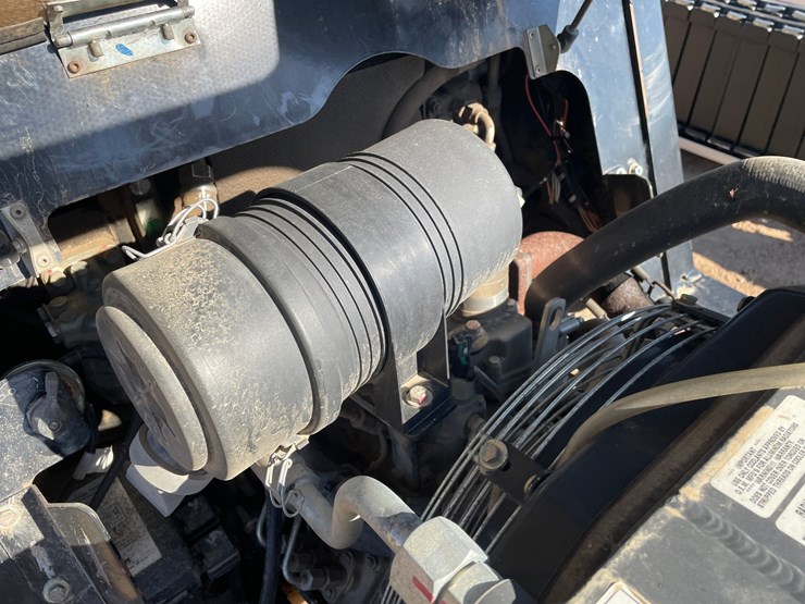 #1874-•-2017-asv-rt-30-tracked-skid-steer-image-10