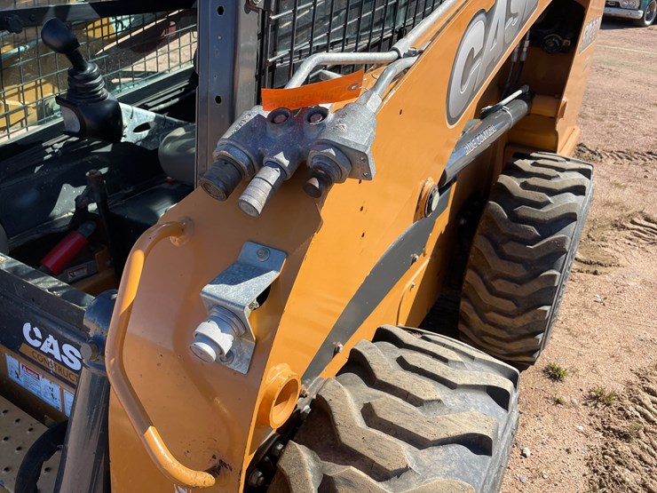 #1958-•-2014-case-sr220-skid-steer-image-20