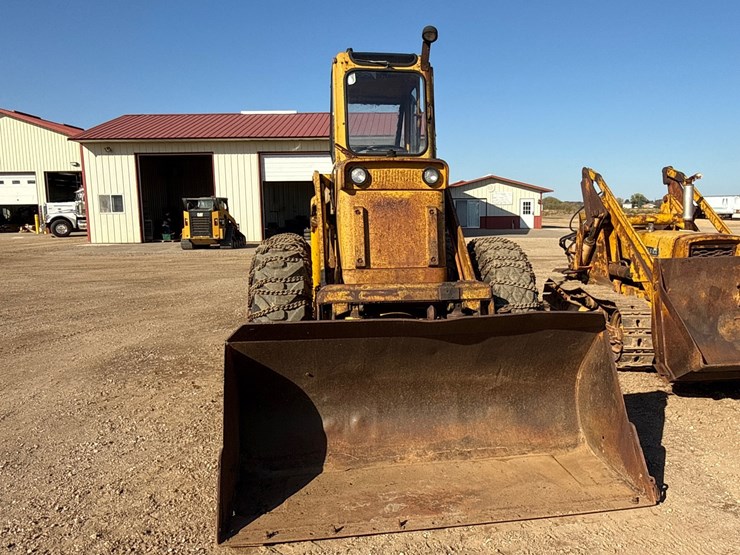 #6923-•-clark-michigan-model-85a-wheel-loader-image-2