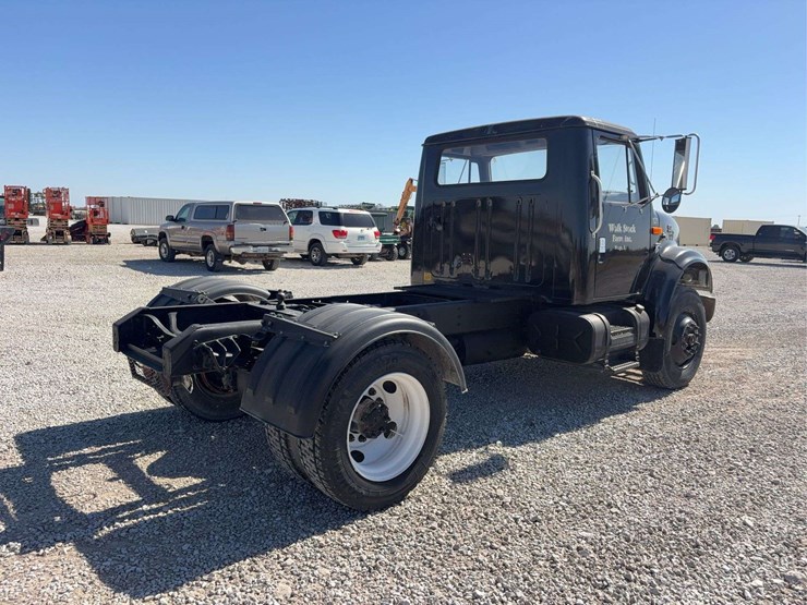 1998-international-4700-day-cab-truck,-121,834-miles,-single-axle,-255/70r22.5-tires,-dt466e-engine,-gooseneck-ball-hitch,-automatic-transmission-vin#-1hsscaan4wh551789-image-7