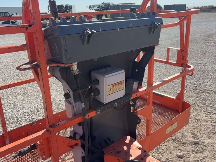 2012-jlg-60’-manlift-model-600s,-4975-hours,-diesel-engine,-60’-reach,-solid-tires,-s/n--0300158761-image-23