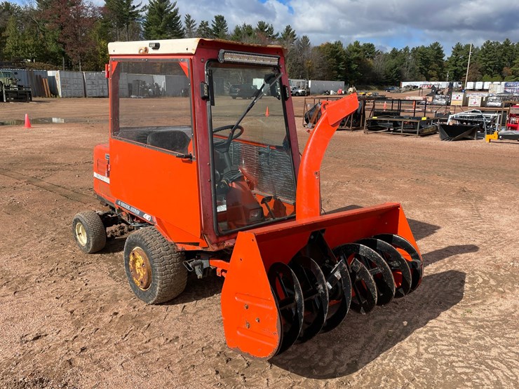 #1019-•-kubota-f2400-4wd-tractor-with-attachments-image-11