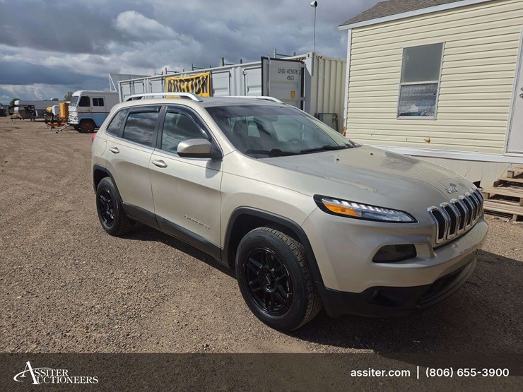 2015-jeep-cherokee-image-2
