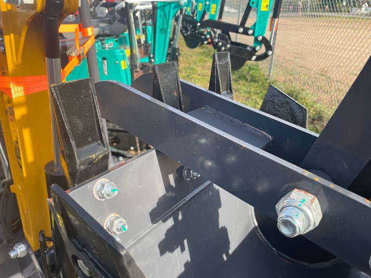 #3225-•-2026-cfg-mx20r-mini-excavator-image-21