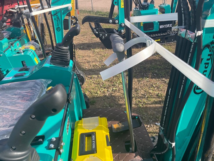 #3230-•-2026-cfg-h16r-mini-excavator-image-17