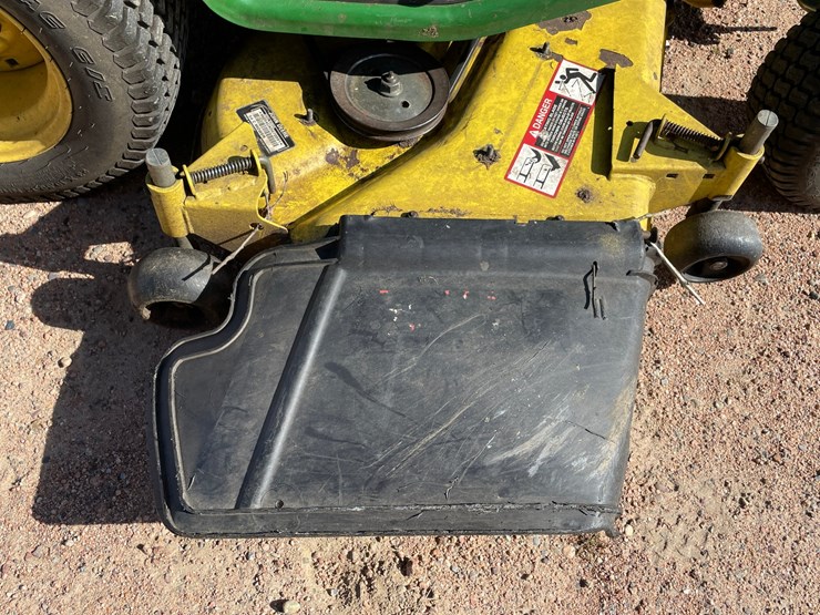#1010-•-john-deere-gt245-riding-lawn-mower-image-17
