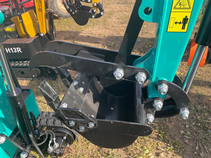 #3232-•-2026-cfg-h16r-mini-excavator-image-15