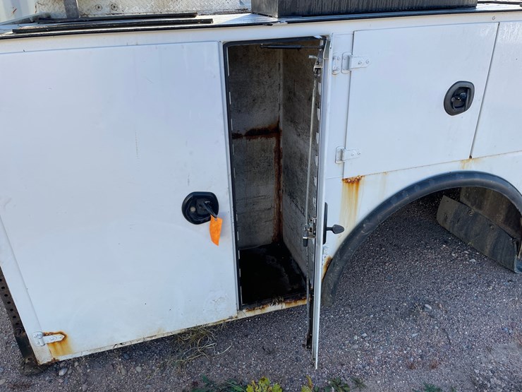 #3751-•-imt-service-truck-box-image-9