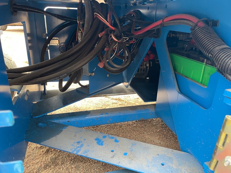 #1901-•-2016-genie-gs2632-electric-scissor-lift-image-16